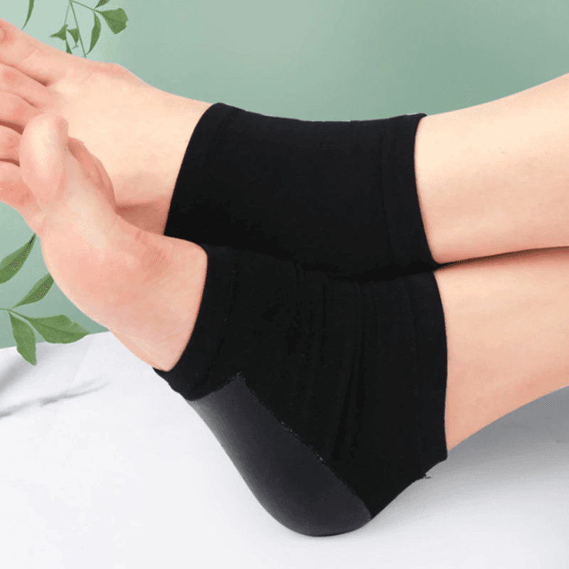 Skarpetki ochronne na piętę wyłożone silikonem